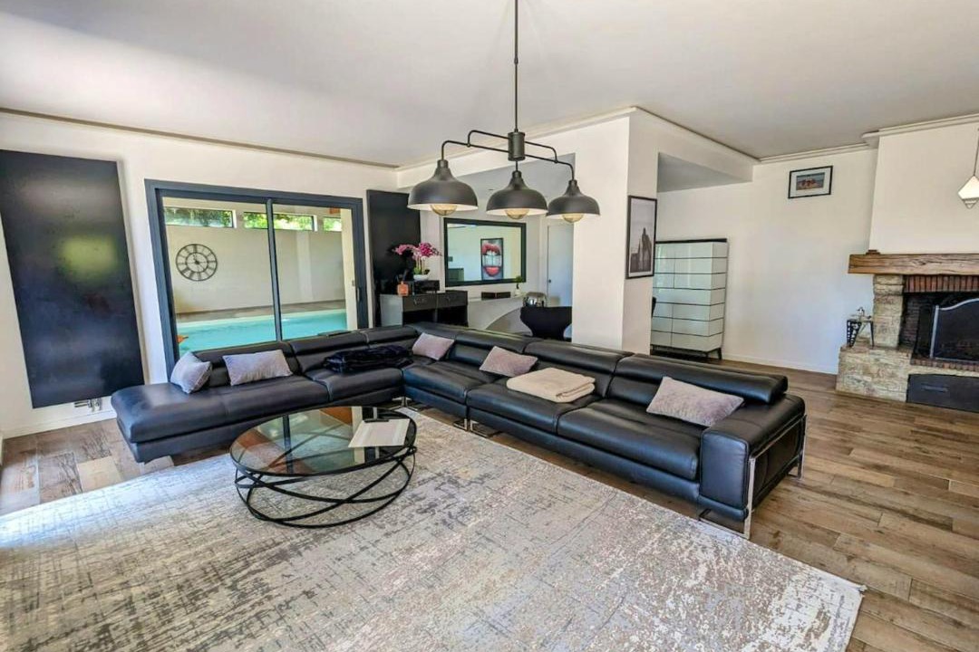 Photo of Livingroom in Parmain