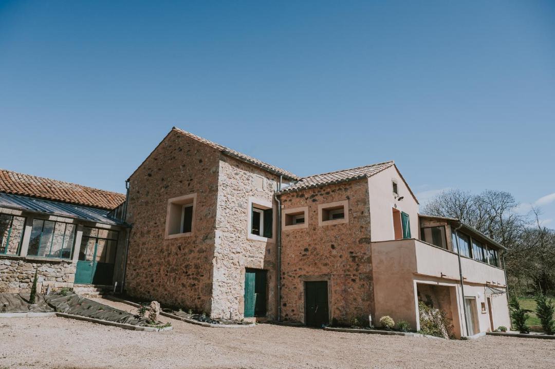 Photo of Buildings in Labeil