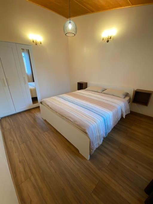 Photo of Bedroom in Louvres