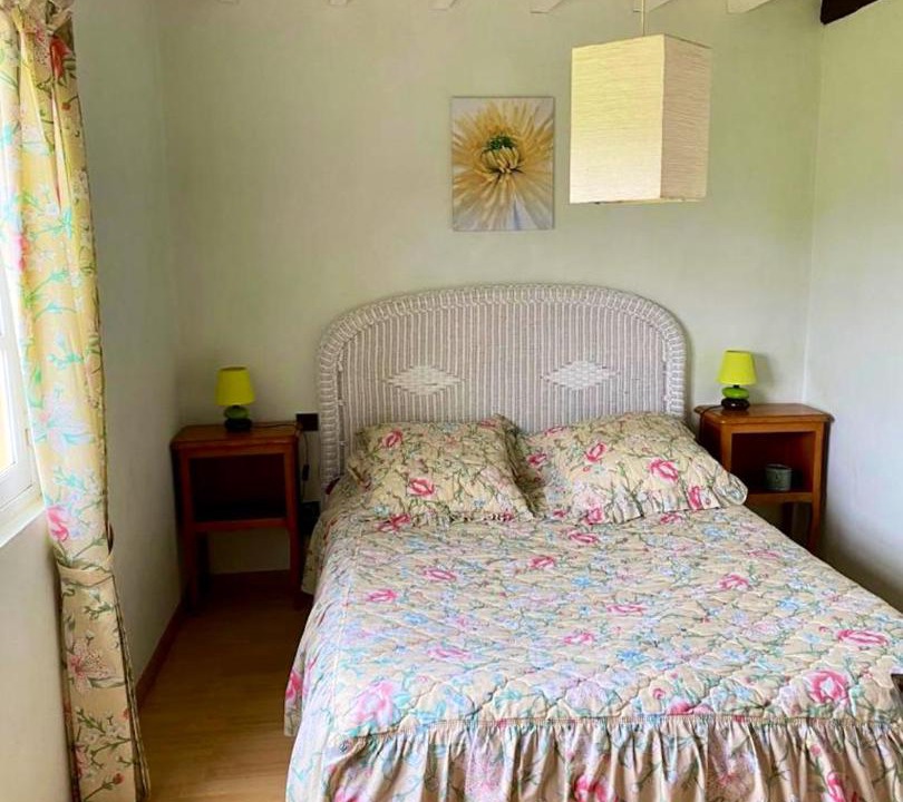 Photo of Bedroom in Tours-en-Vimeu
