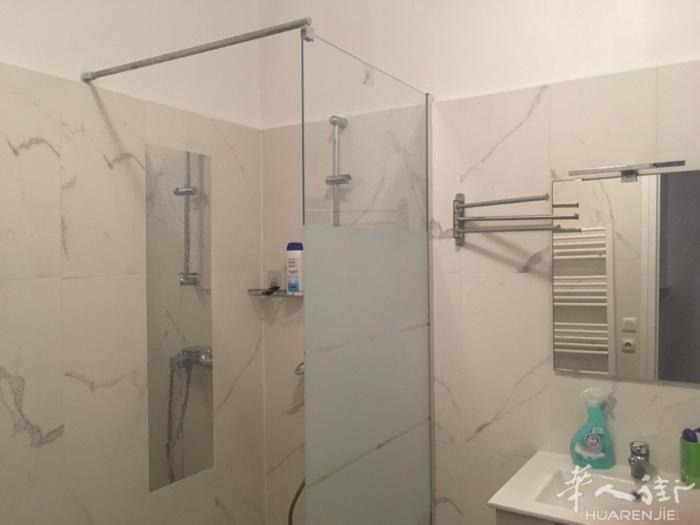 Photo of Bathroom in Gennevilliers