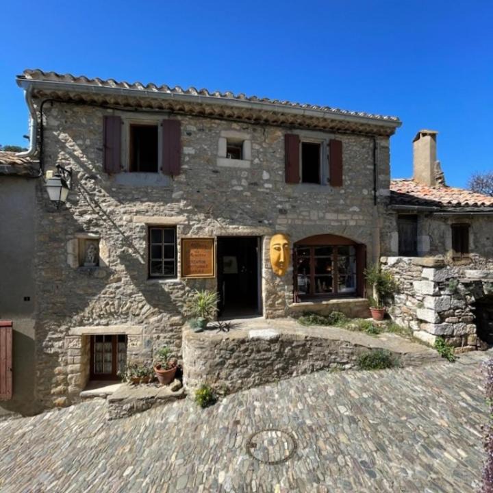Photo of Buildings in Minerve