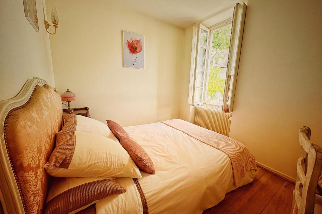 Photo of Bedroom in Saint-Romain