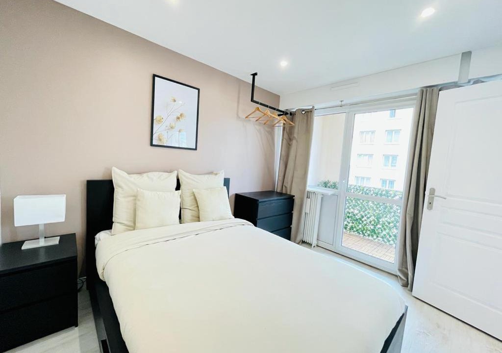 Photo of Bedroom in Argenteuil