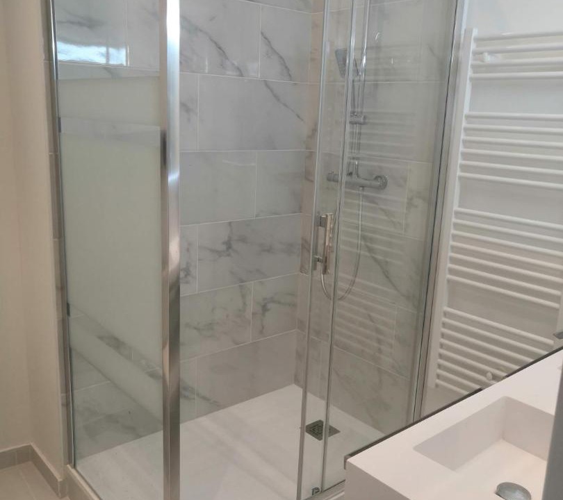 Photo of Bathroom in Mantes-la-Jolie
