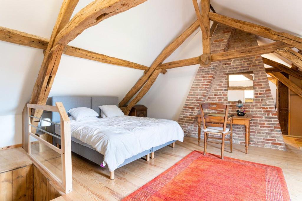 Photo of Bedroom in Arry