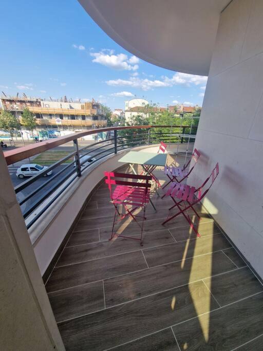 Photo of Patio Balcony in Petit-Colombes