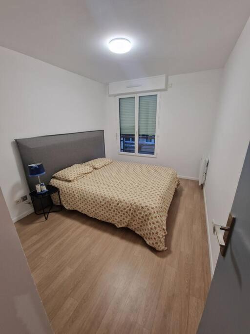 Photo of Bedroom in Petit-Colombes