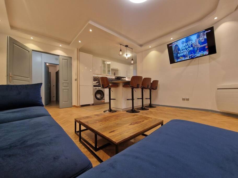 Photo of Livingroom in Petit-Colombes