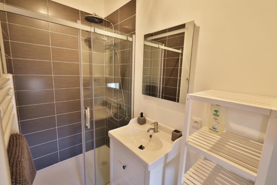 Photo of Bathroom in Montbellet