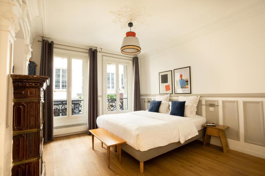 Photo of Bedroom in 9th Arrondissement