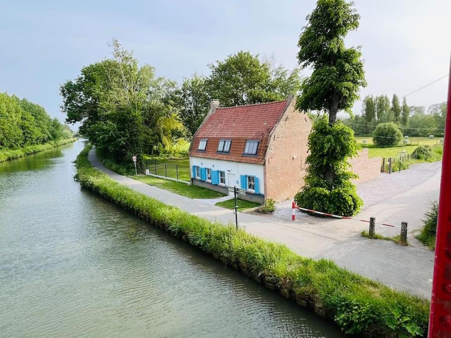 Photo of Buildings in Saint-Venant