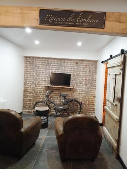 Photo of Livingroom in Arrest
