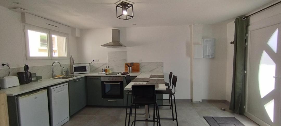 Photo of Kitchen in Sainte-Marguerite-sur-Duclair