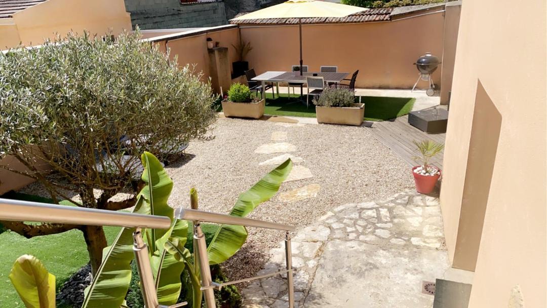 Photo of Patio Balcony in Villy