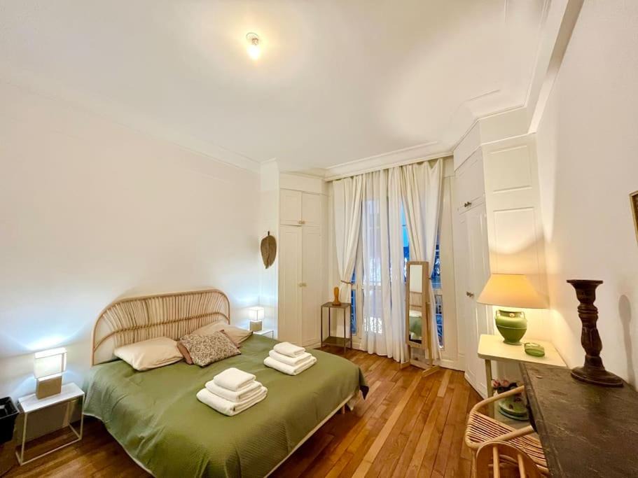 Photo of Bedroom in Reims City Centre