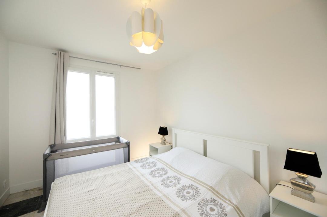 Photo of Bedroom in Tremblay-en-France