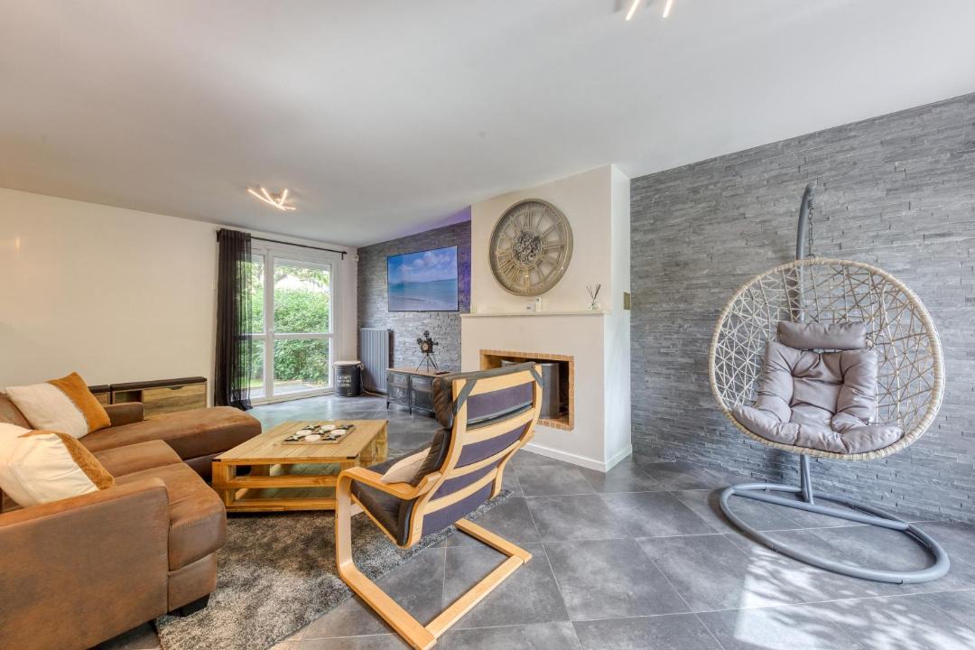 Photo of Livingroom in Cergy