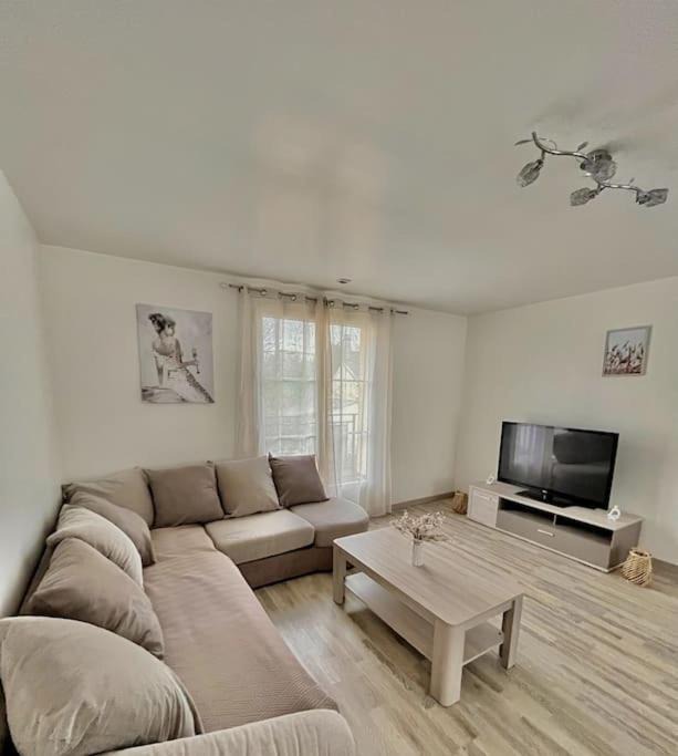 Photo of Livingroom in Crevecur-le-Grand