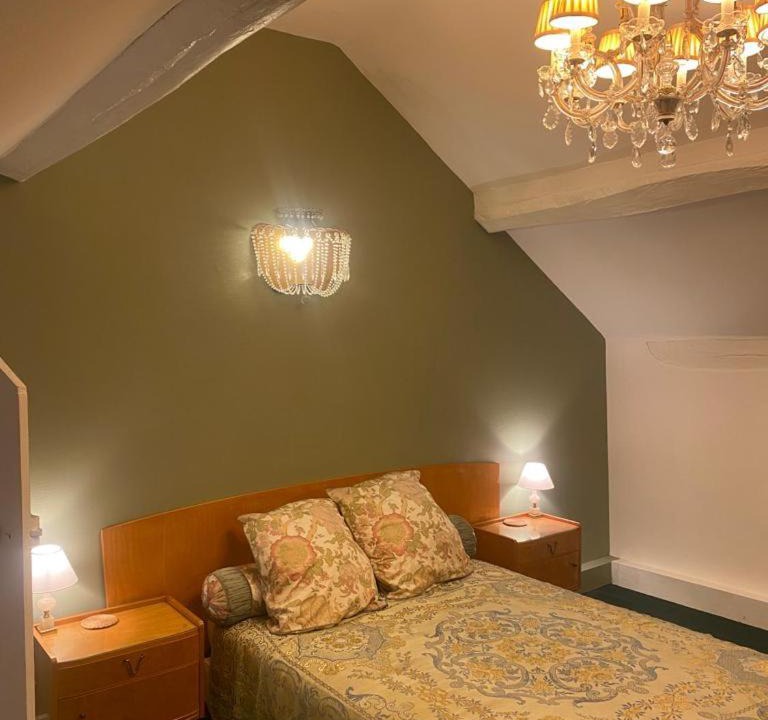 Photo of Bedroom in Saint-Cyr-sur-Morin