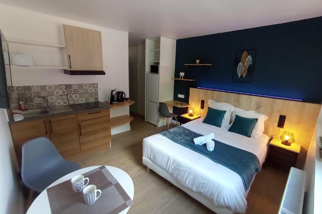 Photo of Bedroom in Anatole France Danton