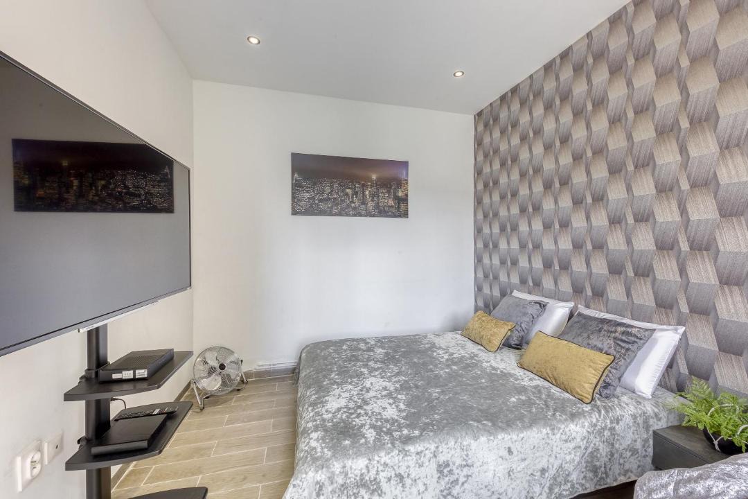 Photo of Bedroom in Alfortville