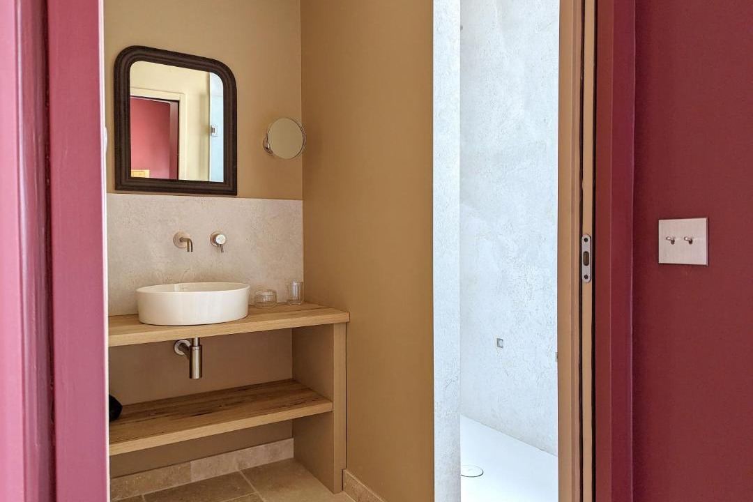 Photo of Bathroom in Feucherolles