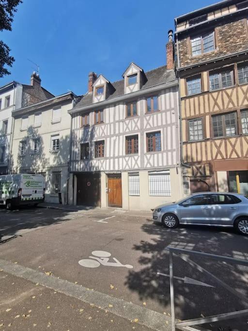Photo of Others in Quartier Saint-Marc - Croix de Pierre - Saint-Nicaise