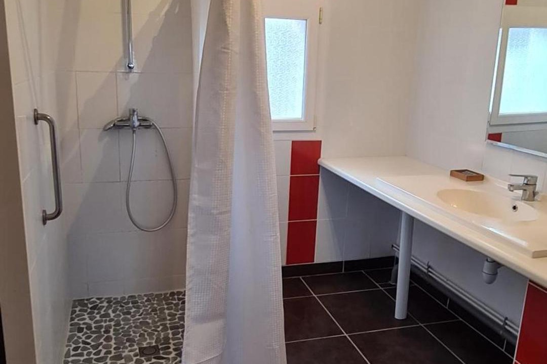 Photo of Bathroom in Samer