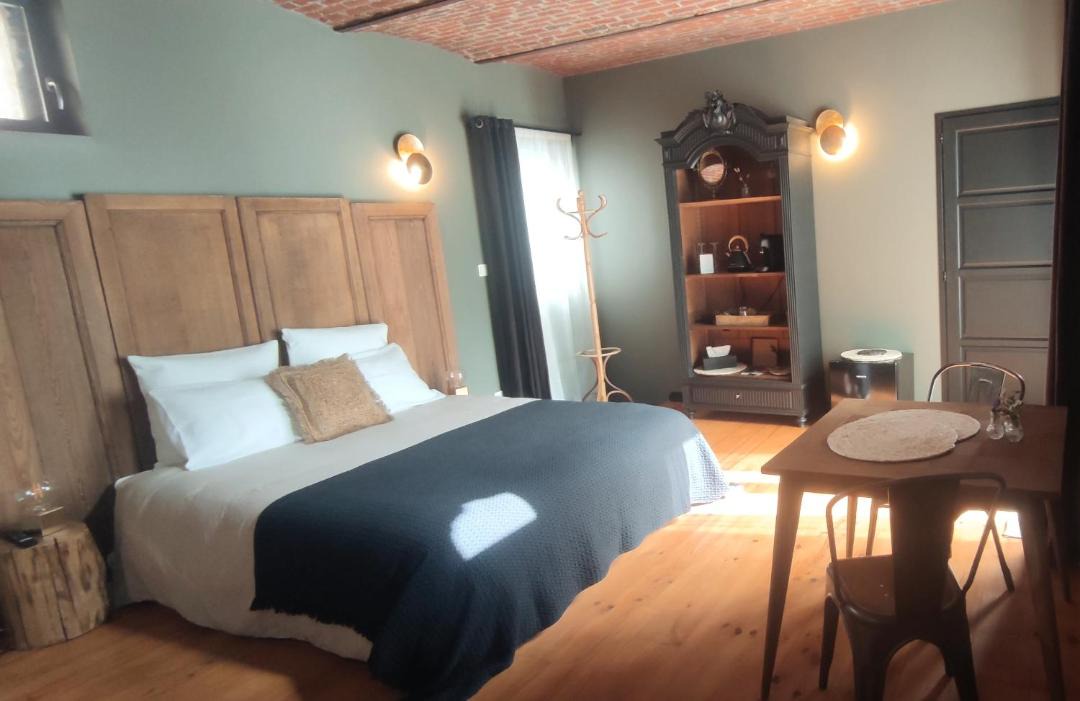 Photo of Bedroom in Petit Attiches