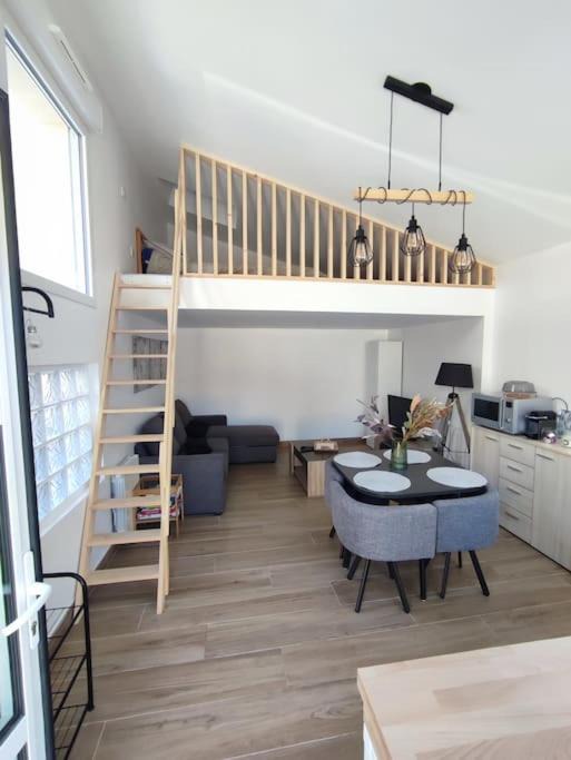 Photo of Livingroom in Saint-Marcel