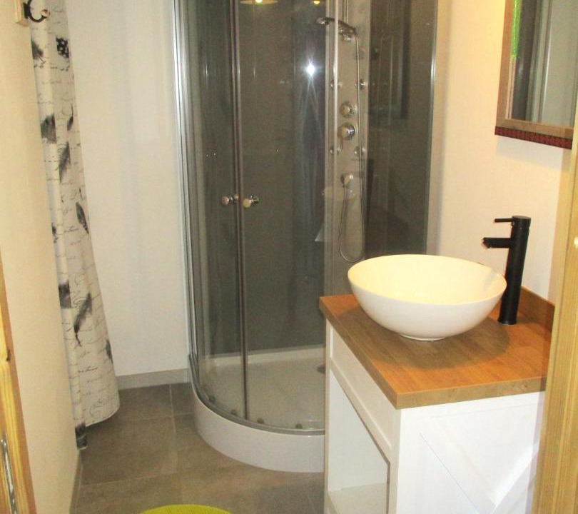 Photo of Bathroom in Quesnoy-le-Montant