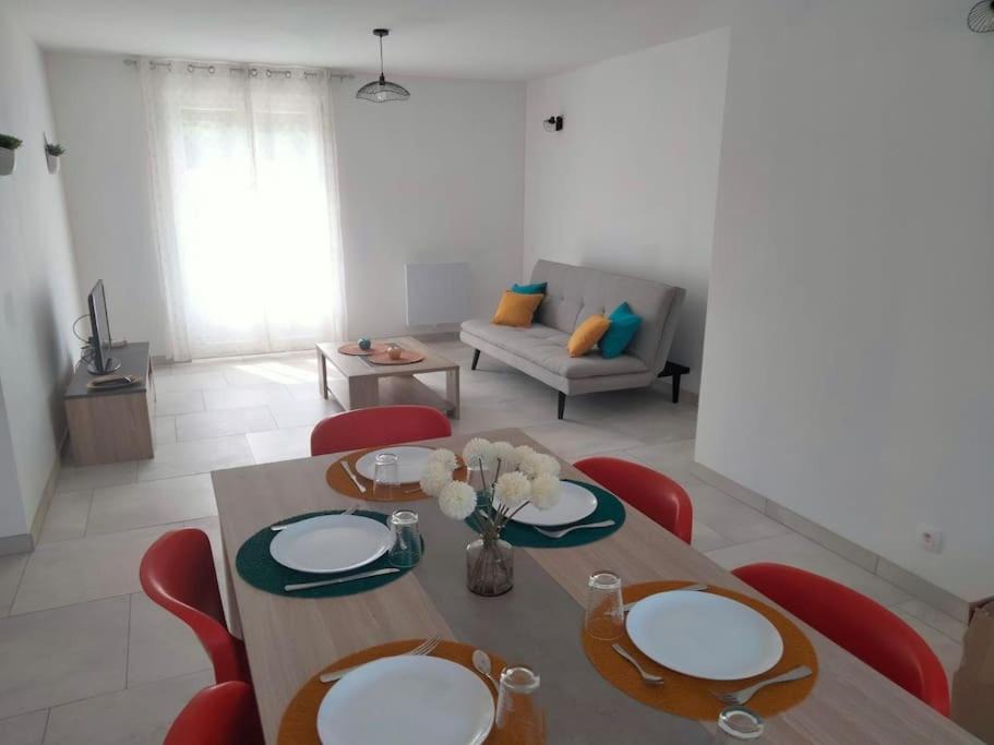 Photo of Livingroom in Thonnance-Les-Joinville