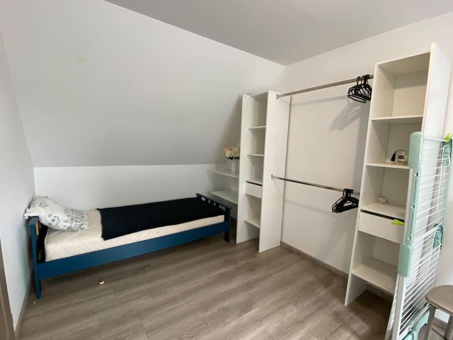 Photo of Bedroom in Vaux-Marquenneville