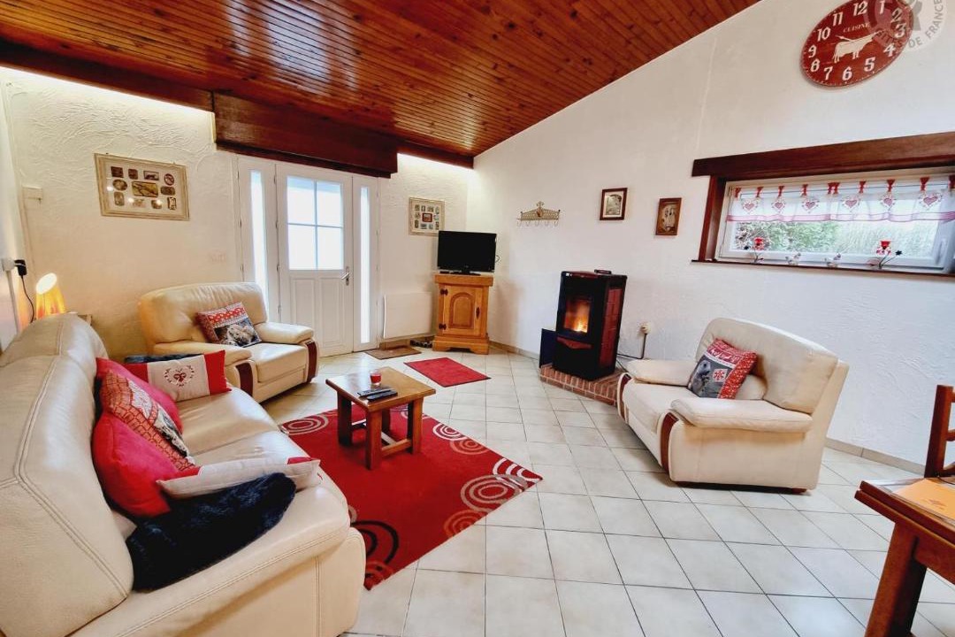 Photo of Livingroom in Eppe-Sauvage