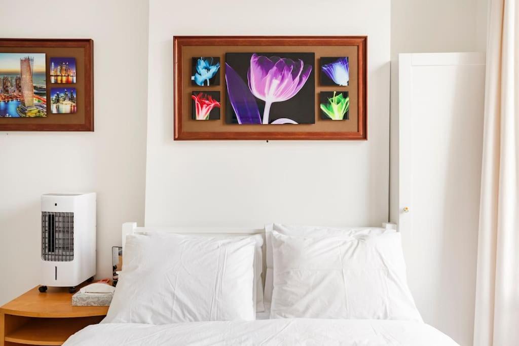 Photo of Bedroom in Stains