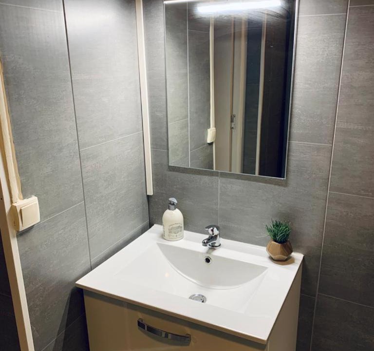 Photo of Bathroom in Denain