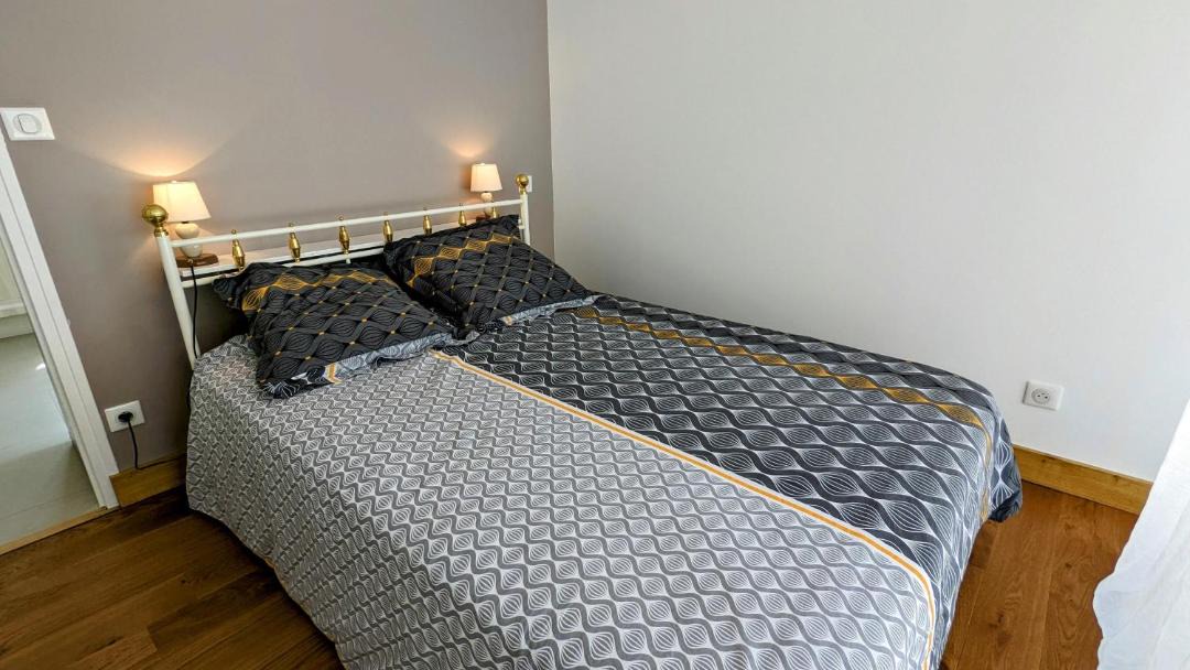 Photo of Bedroom in Fussey