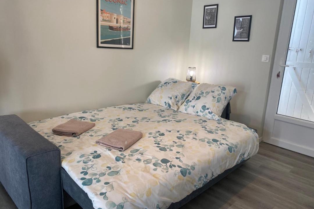 Photo of Bedroom in Cognac