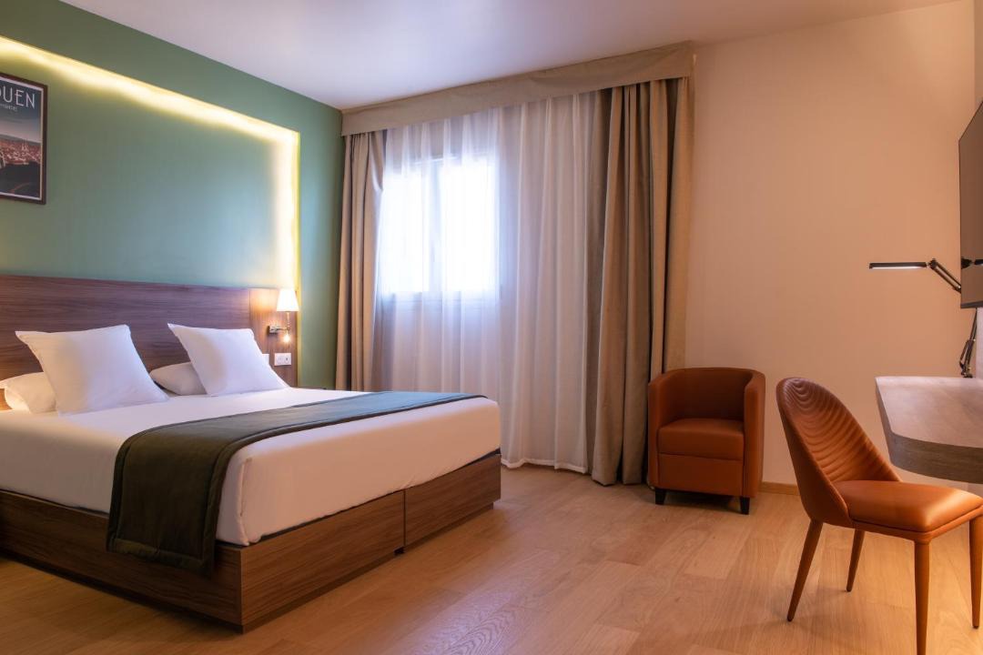 Photo of Bedroom in Saint-Aubin-sur-Scie