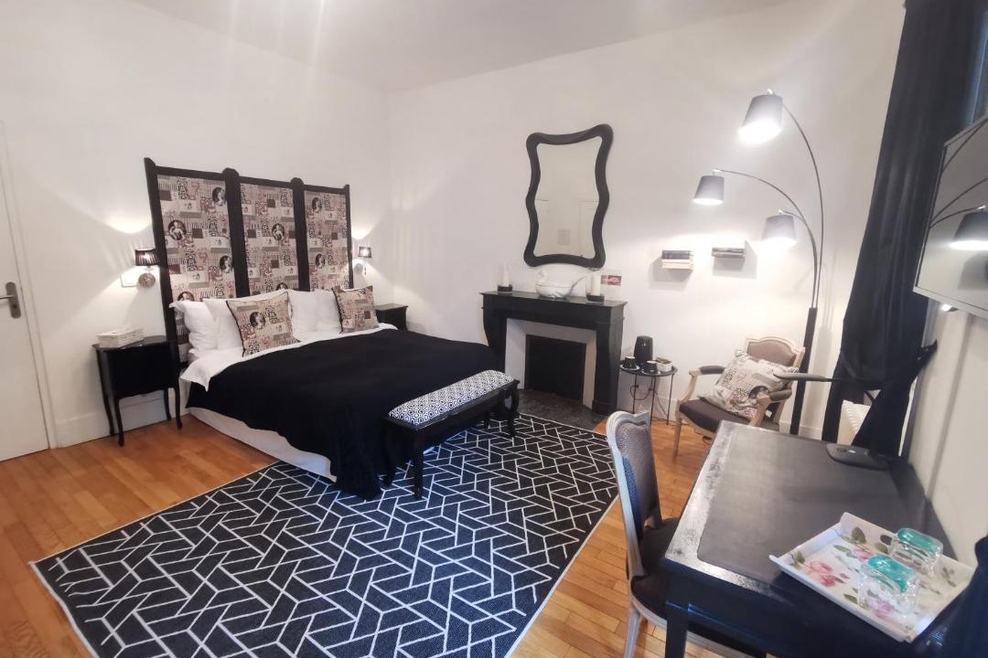 Photo of Bedroom in Fontainebleau