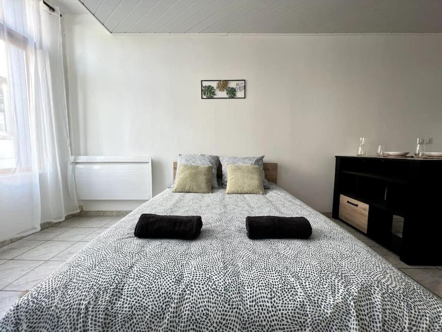 Photo of Bedroom in Villeneuve-sur-Yonne