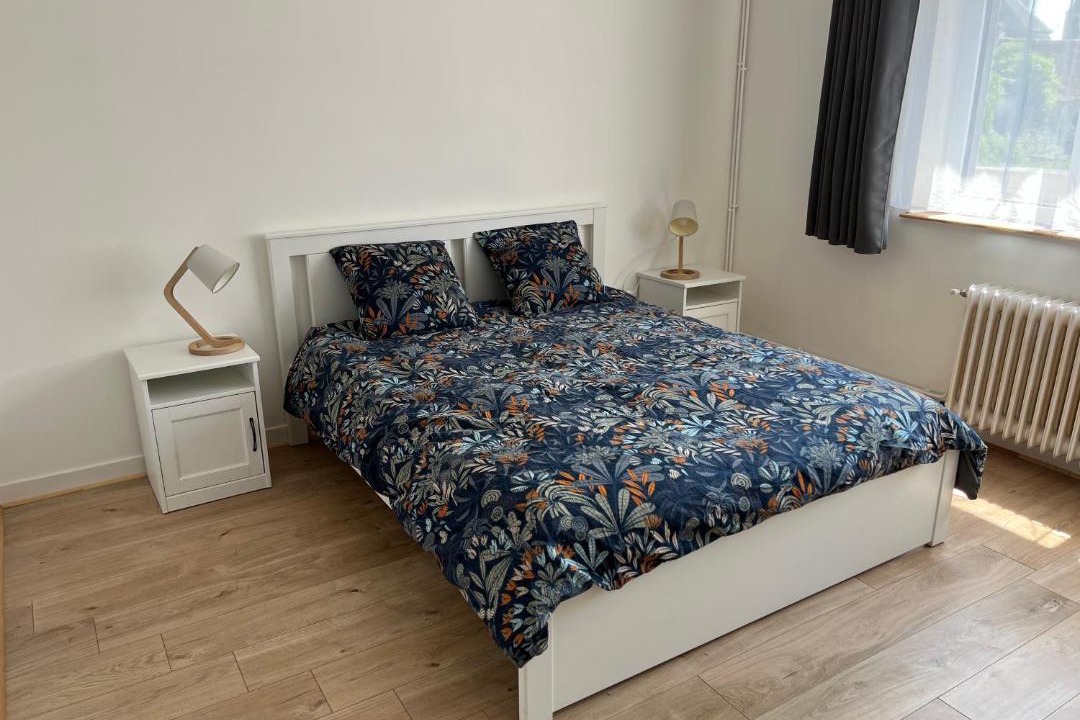 Photo of Bedroom in Sees