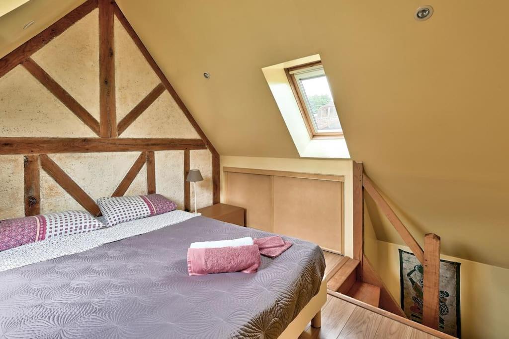 Photo of Bedroom in Saint-Leu