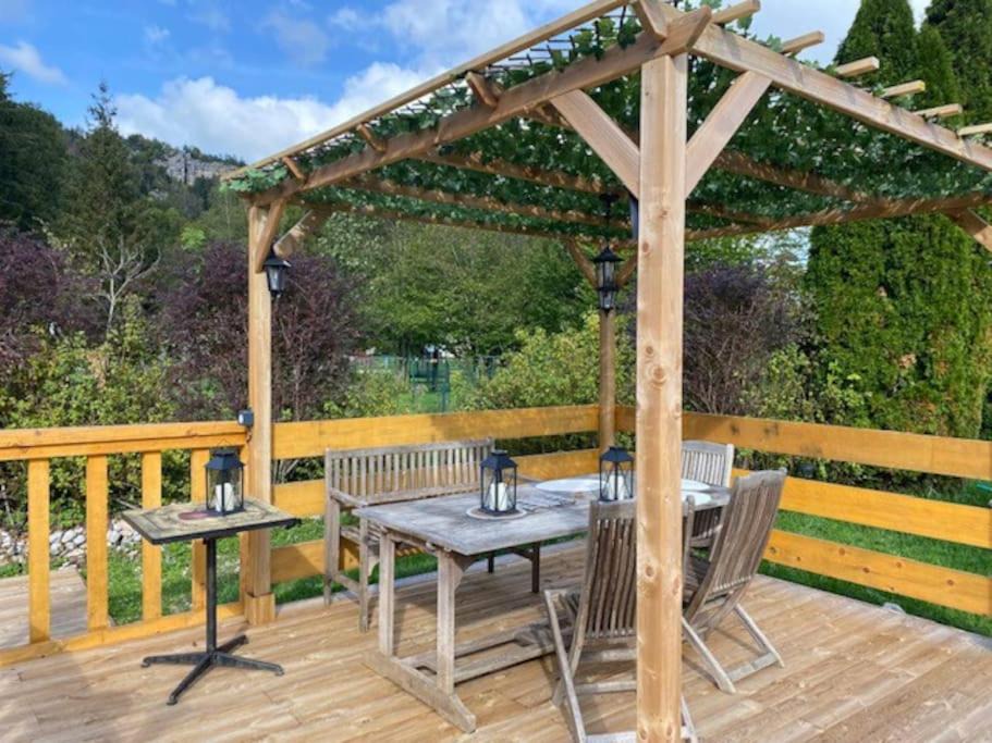 Photo of Patio Balcony in Bourg-de-Sirod