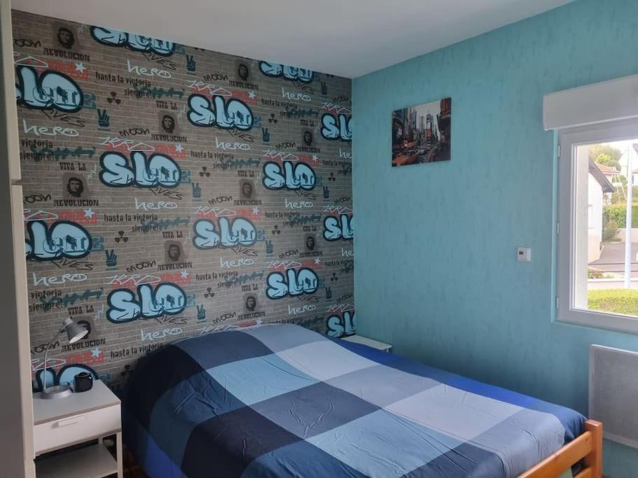 Photo of Bedroom in Charleville-Mezieres