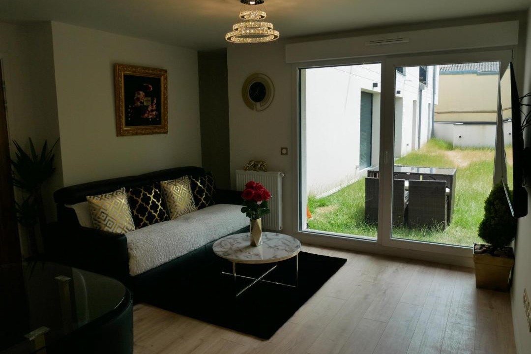 Photo of Livingroom in Romainville
