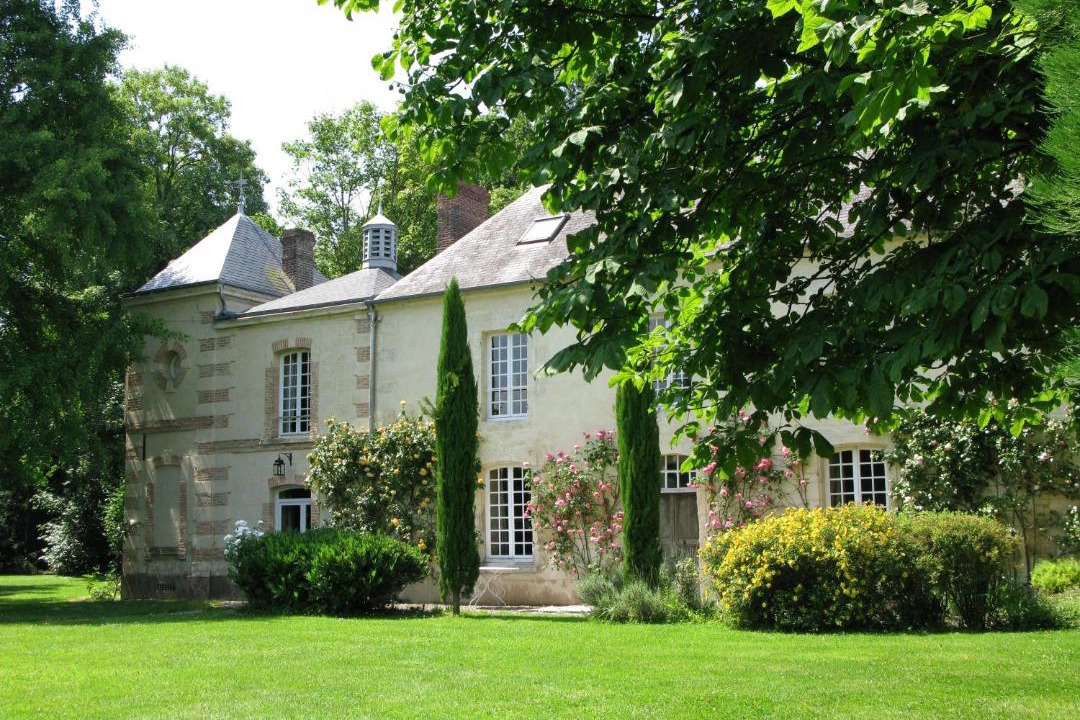 Photo of Buildings in Coulonges-sur-Sarthe