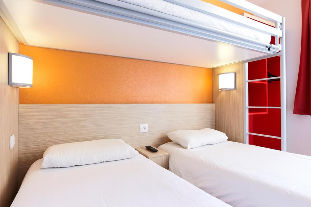 Photo of Bedroom in Suresnes