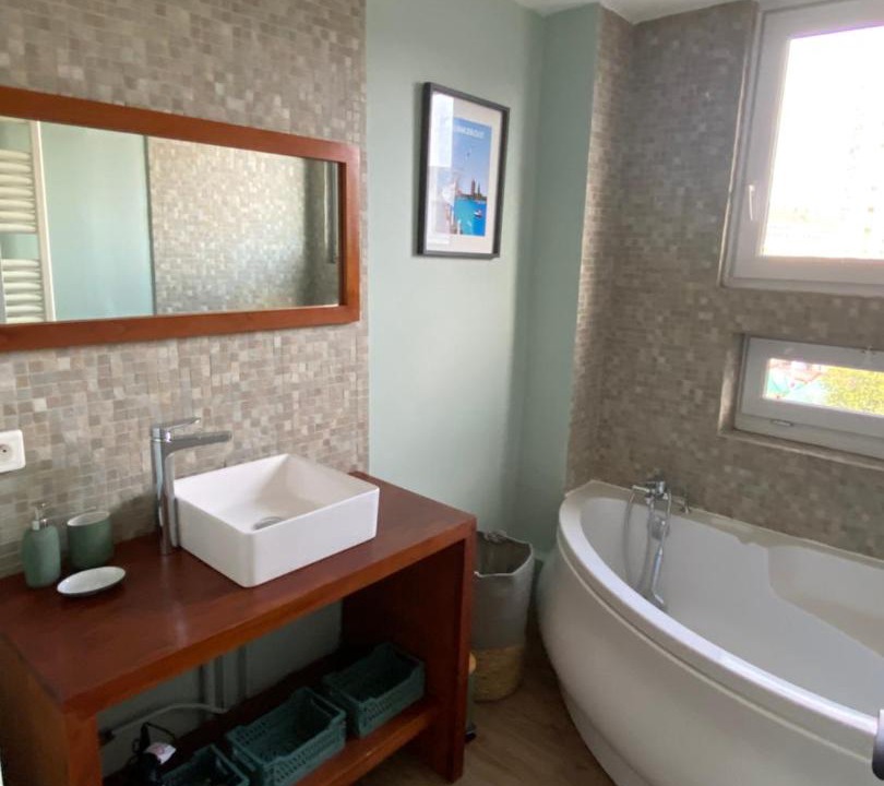 Photo of Bathroom in Dunkerque Centre